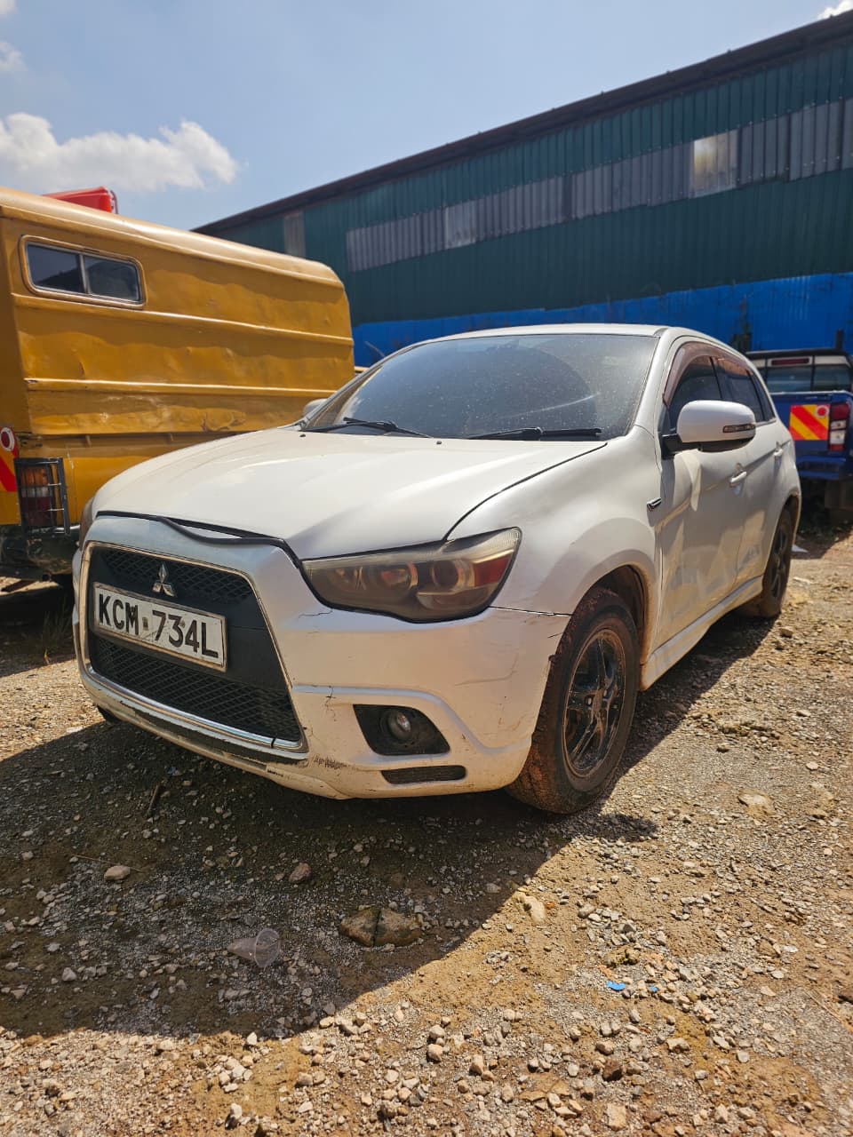 MITSUBISHI RVR